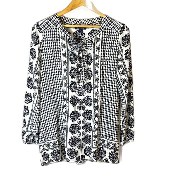 Lands’ End Black White Houndstooth Floral Tie Neck Button Front LS Tunic Sz 12 - Picture 3 of 16